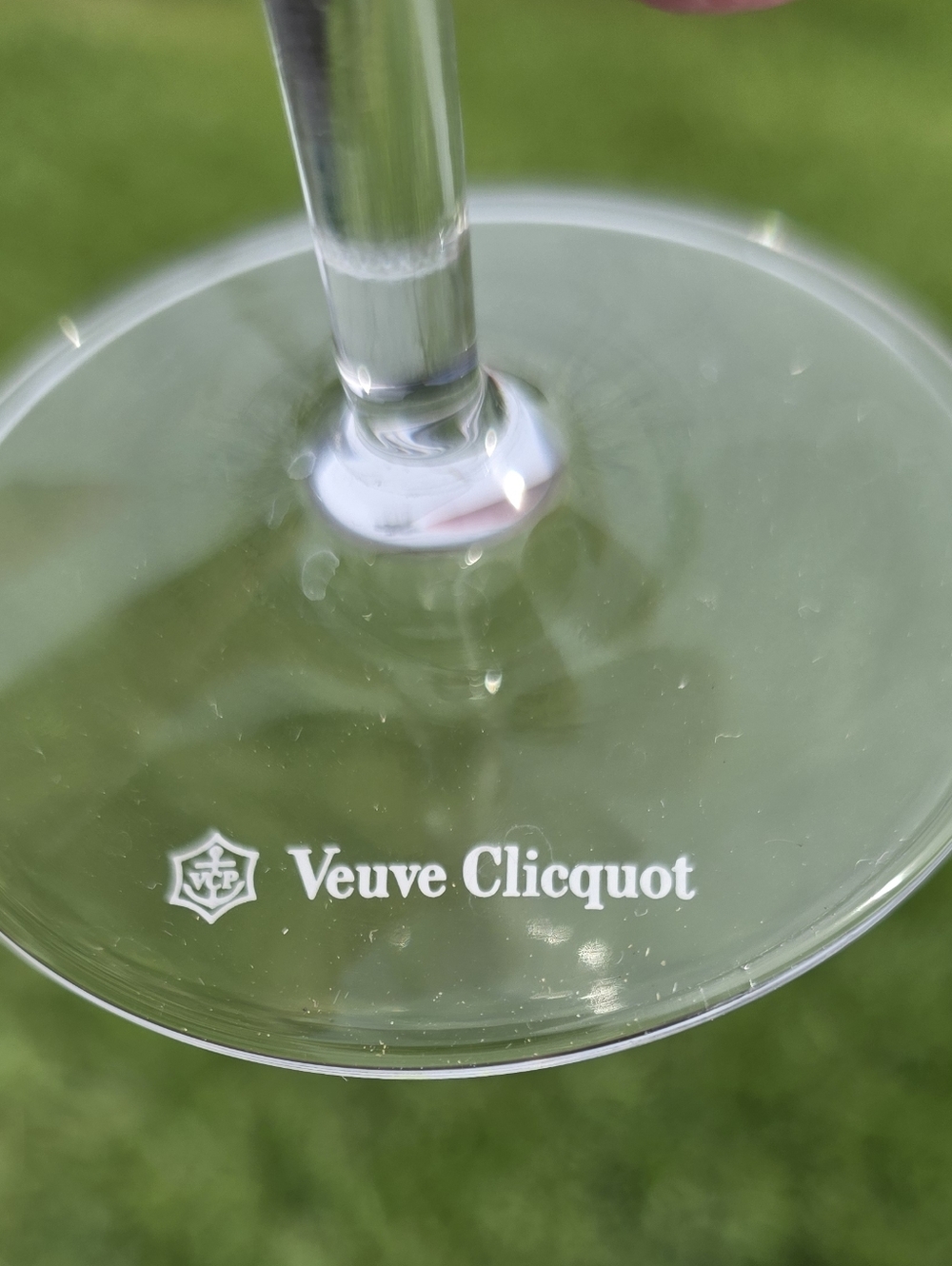RARE Veuve Clicquot "Rich" Crystal Champagne Flutes - Set of 4 - Picture 4 of 4